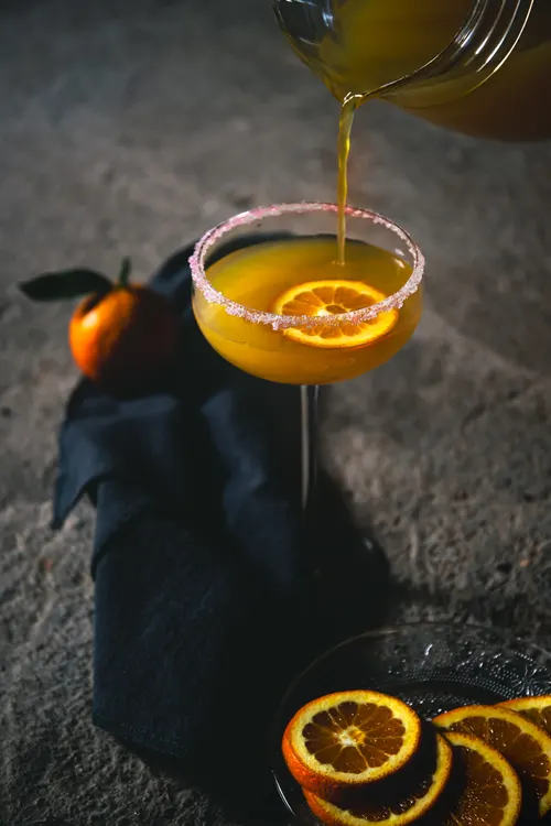 Agua de Valencia wordt ingeschonken