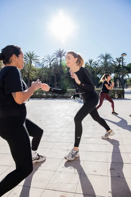 Boksoefening in de zon, Bueno Bootcamp